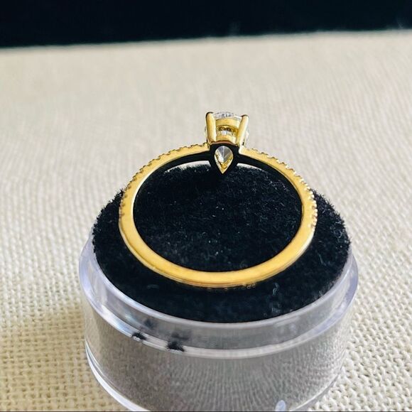 2.0CT Gold Plated Basket Set Accented Pear Cut Ring Cubic zirconia - Picture 4 of 7